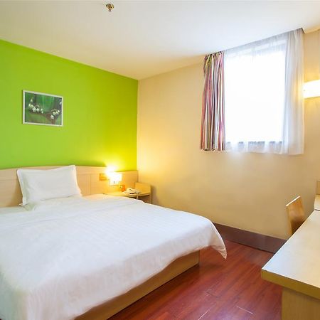 7Days Inn Guangzhou East Railway Station Branch Εξωτερικό φωτογραφία